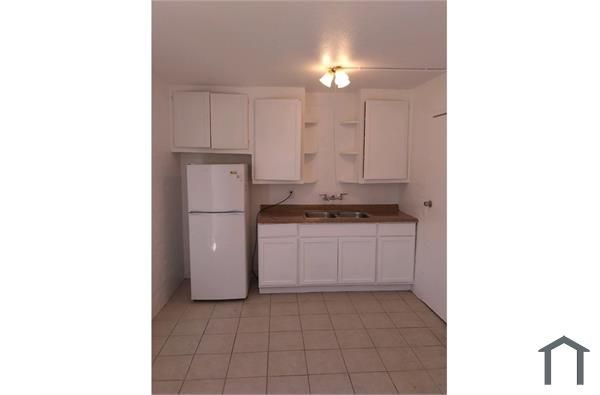2412 E Monroe St, Phoenix, AZ 85034