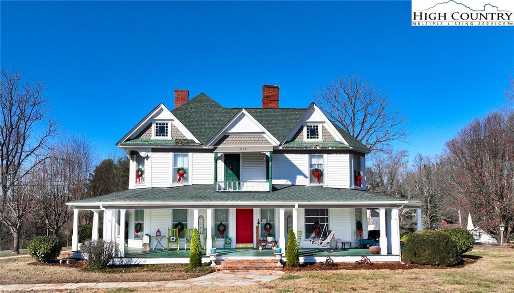 319 NE Lower Creek Drive, Lenoir, NC 28645