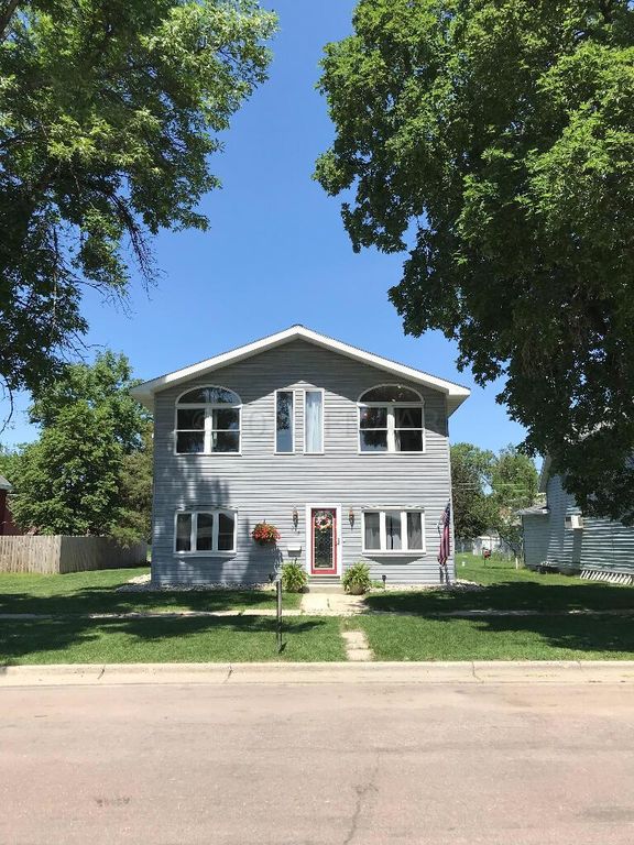 212 4th Ave N, Wahpeton, ND 58075 Trulia