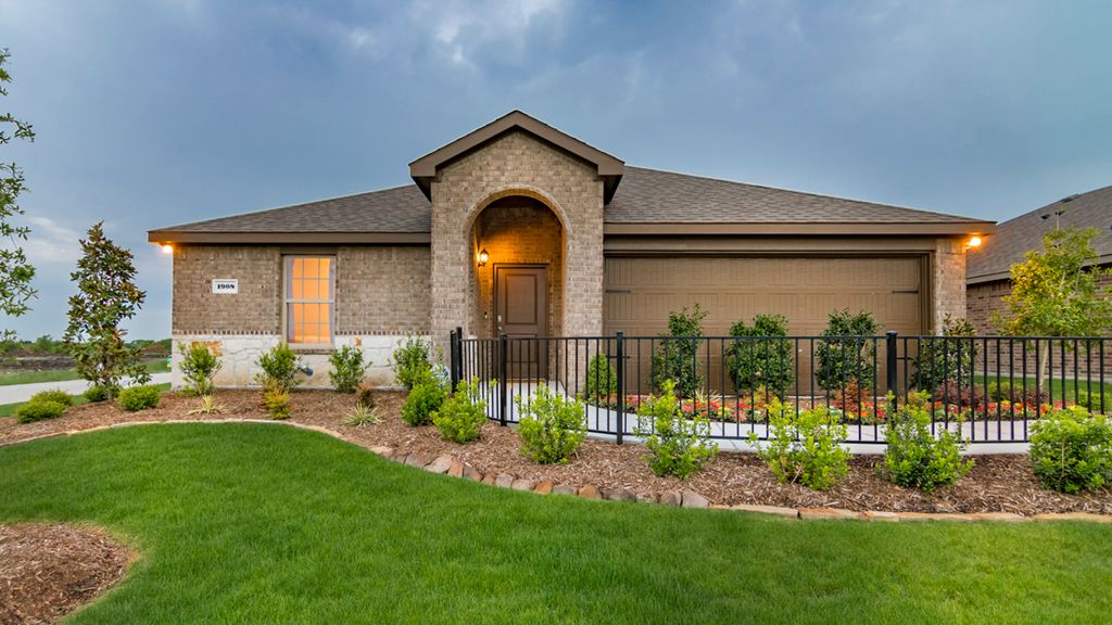 Selling From Camden Park Waxahachie #MJVH1D, Ennis, TX 75119