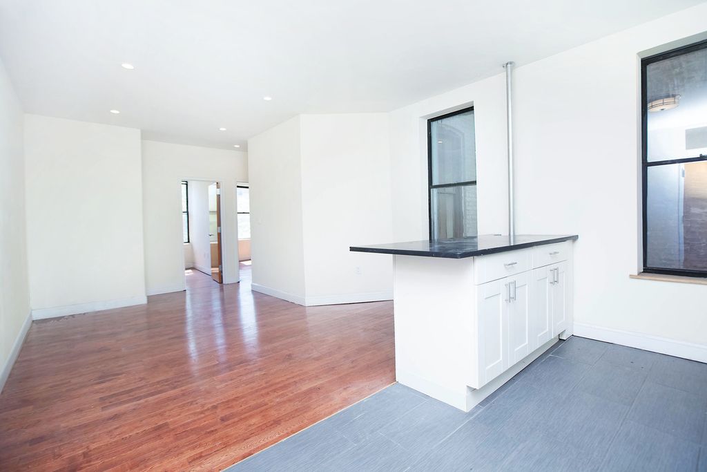 896 amsterdam ave new york ny 10025