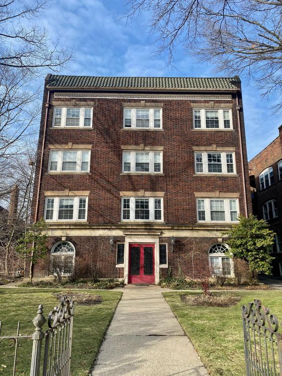 2577 Euclid Heights Blvd #104, Cleveland, OH 44106