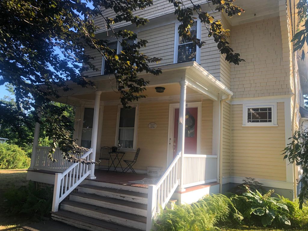 258 Wilbur Ave 2, Cranston, RI 02921 Trulia