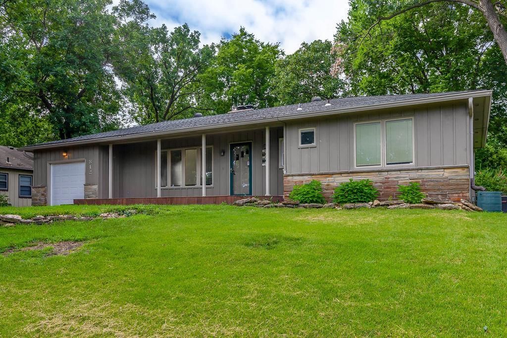 812 NW South Shore Dr, Lake Waukomis, MO 64151 Trulia