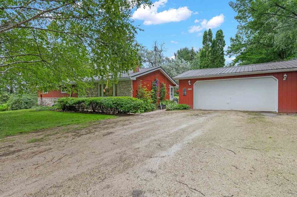 N6392 LAKE SHORE DR, HILBERT, WI 54129 Trulia