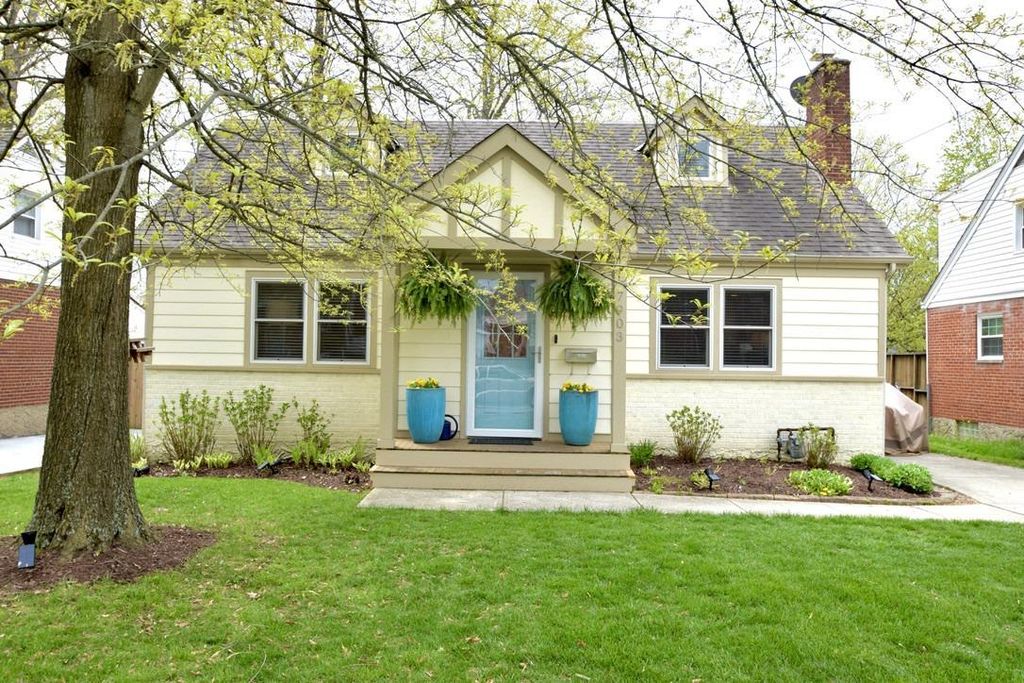 7903 Locust Ln, Cincinnati, OH 45243