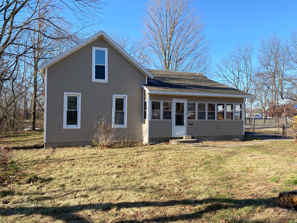 402 Tuthill St, Dowagiac, MI 49047 Trulia