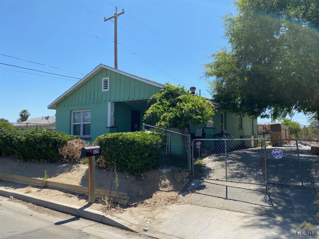 820 S Tulare St, Bakersfield, CA 93307