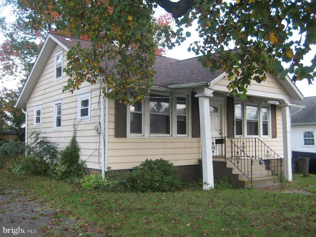 112 Bowers Ave, Runnemede, NJ 08078