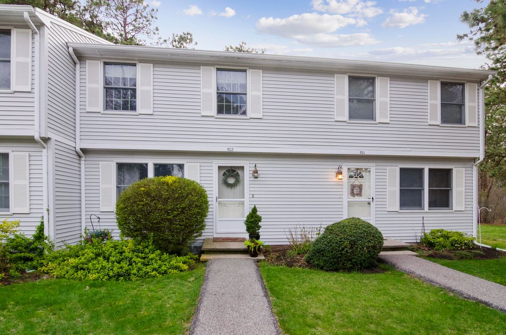 96 Queen Anne Rd 502, Harwich, MA 2 Bed, 1 Bath Condo 25 Photos