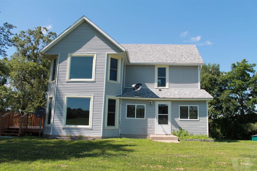 1387 212th Blvd, Belle Plaine, IA 52208 Trulia