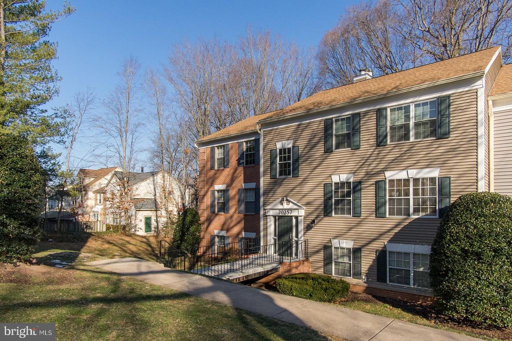 20257 Shipley Ter #5-A-30, Germantown, MD 20874