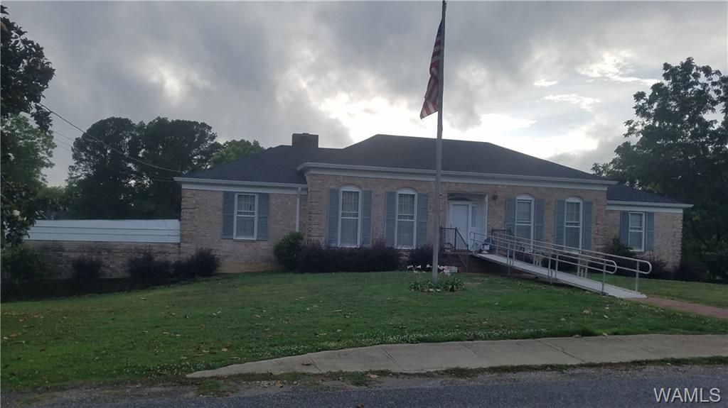 104 Ash St, Livingston, AL 35470 4 Bed, 3 Bath SingleFamily Home