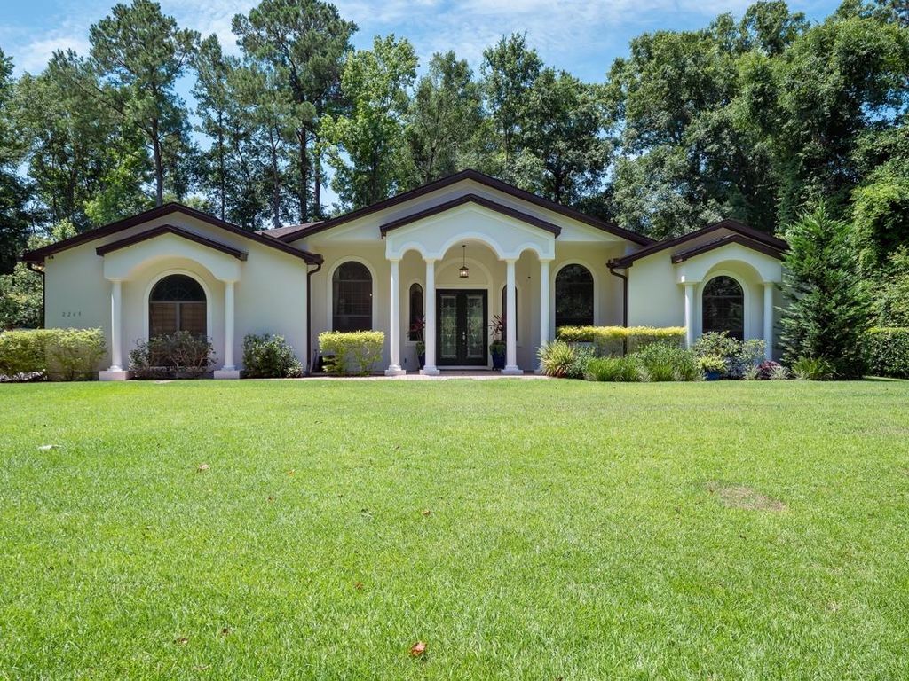 2269 Bannerman Rd, Tallahassee, FL 32312