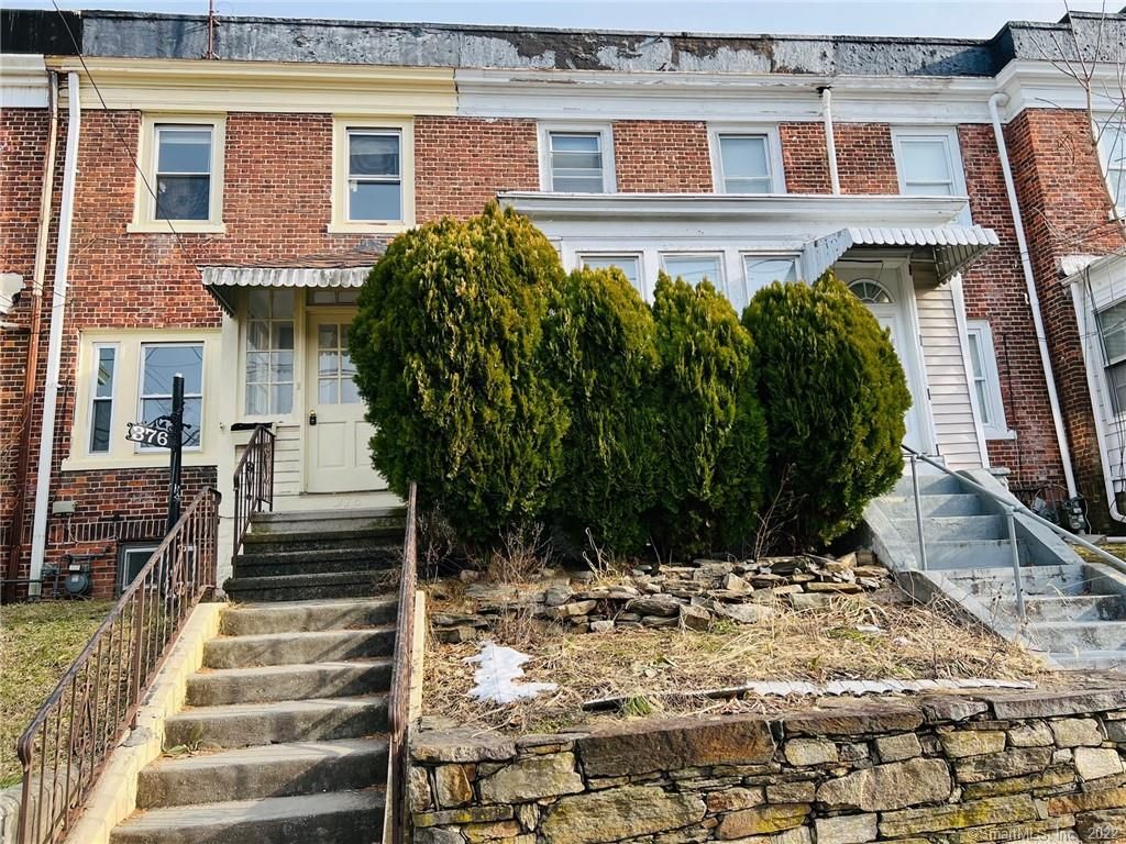 376 Remington St, Bridgeport, CT 06610