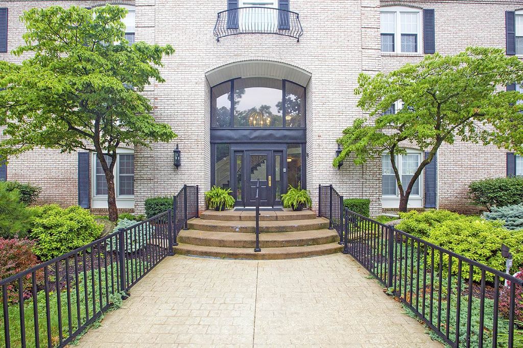 1077 Greenleaf Blvd 213, Elkhart, IN 46514 Trulia