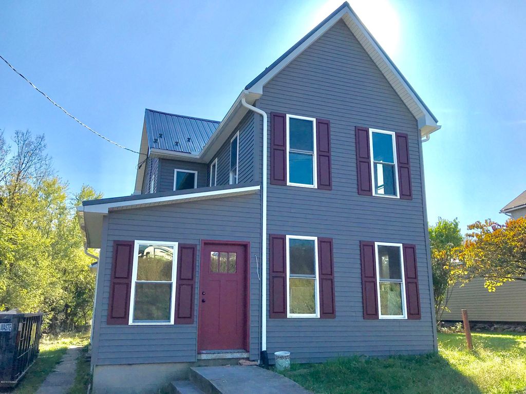 202 High St, Lewisburg, PA - 3 Bed, 1.5 Bath Single-Family Home - 16