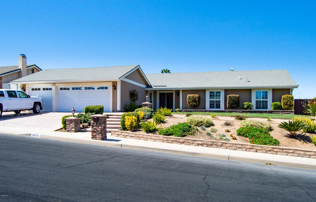3223 Cherrywood Dr, Thousand Oaks, CA - 4 Bed, 2 Bath Single-Family