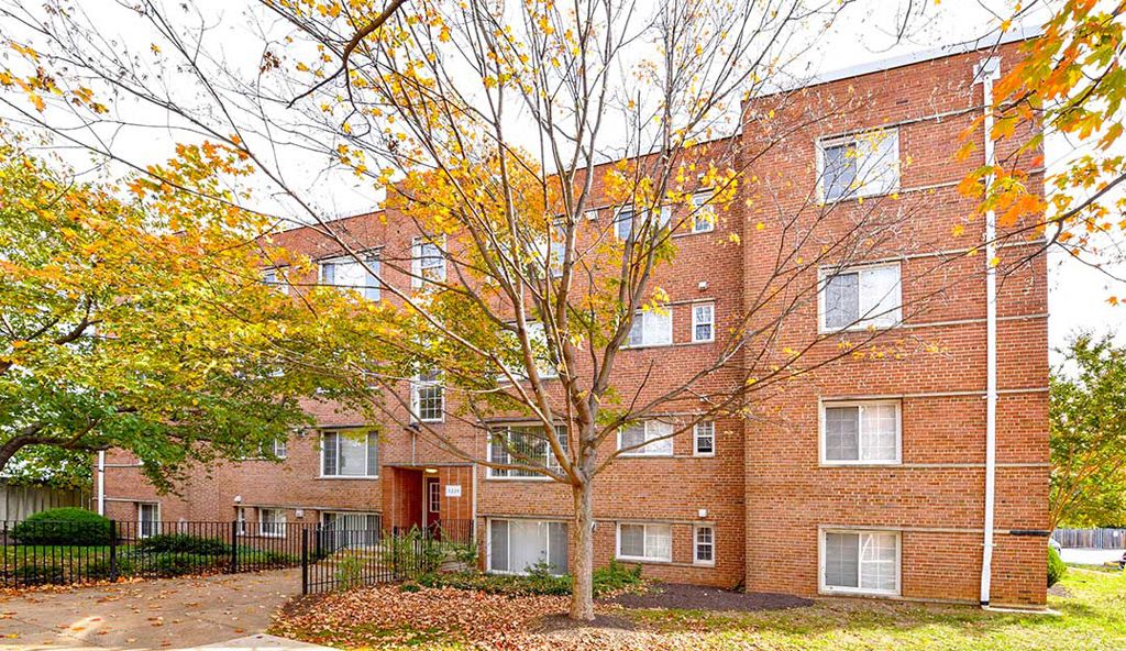 1229 N Quaker Ln 1203001, Alexandria, VA 22302 See Estimated Value