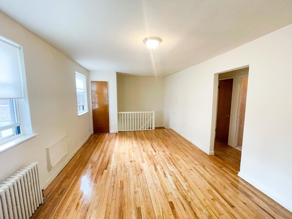64-09 223rd Pl, Oakland Gardens, NY 11364