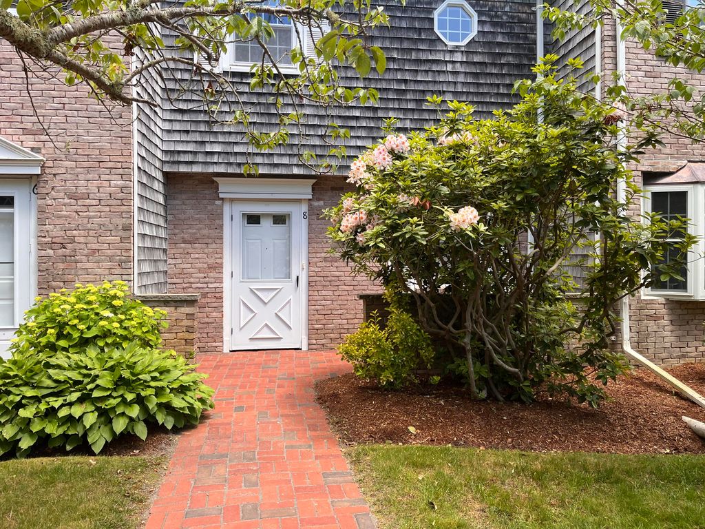 8 Captain Cook Lane UNIT 8, Centerville, MA 02632 MLS 22402745 Trulia
