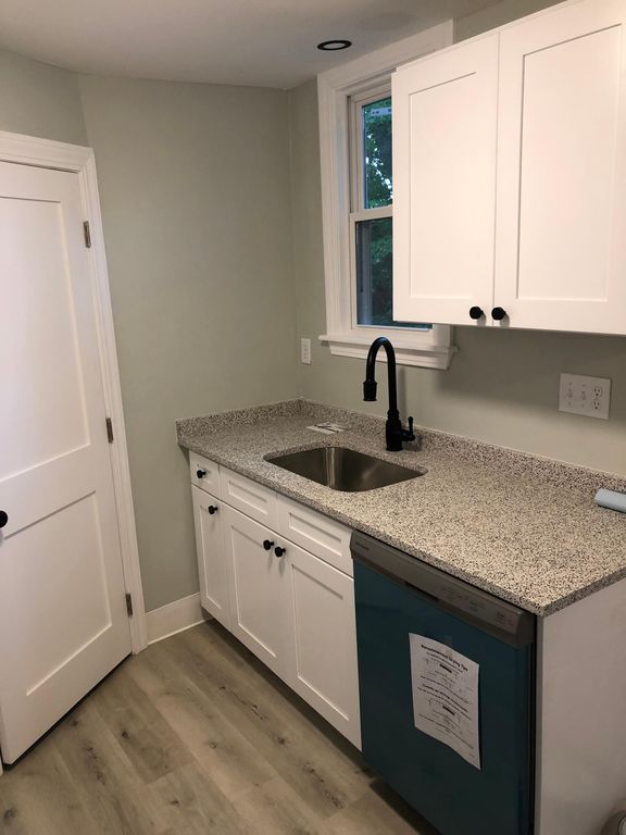9 Lakeview Ave #3, Beverly, MA 01915