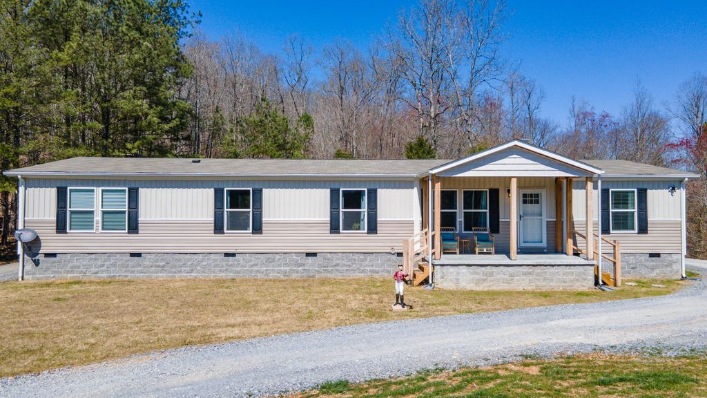 850 County Road 51, Athens, TN 37303