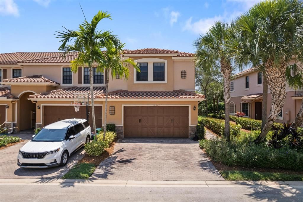 10864 NW 72nd Pl, Parkland, FL 33076