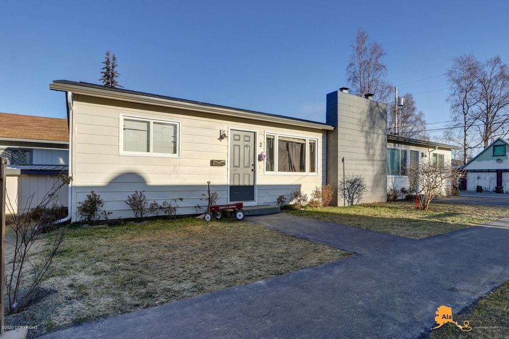 3272 Outta Pl, Anchorage, AK 99517