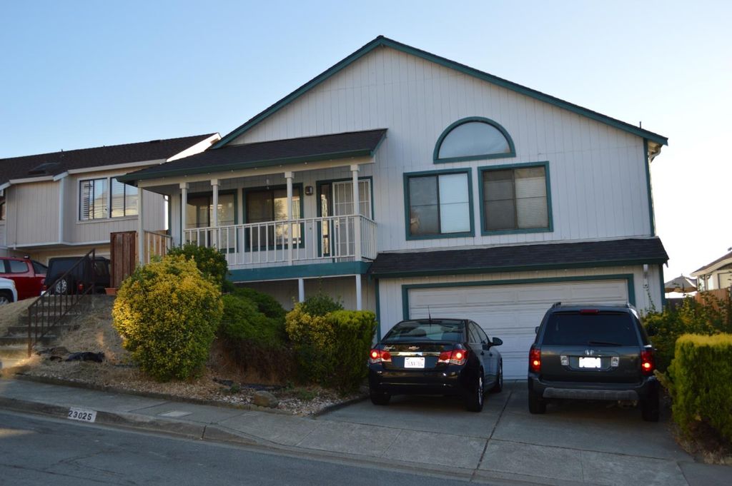 23025 Lakeridge Ave, Hayward, CA 94541