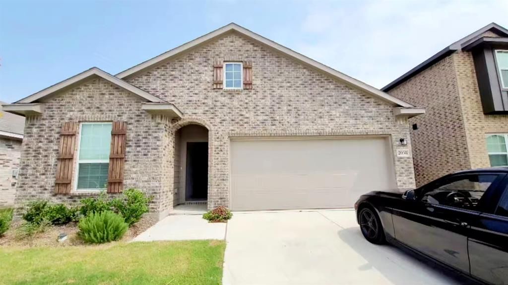 2058 Hartley Dr, Forney, TX 75126
