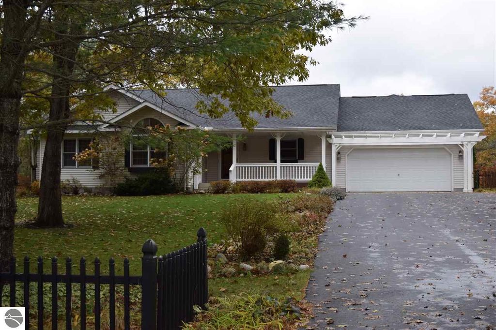 1357 N US 23, East Tawas, MI 48730 Trulia