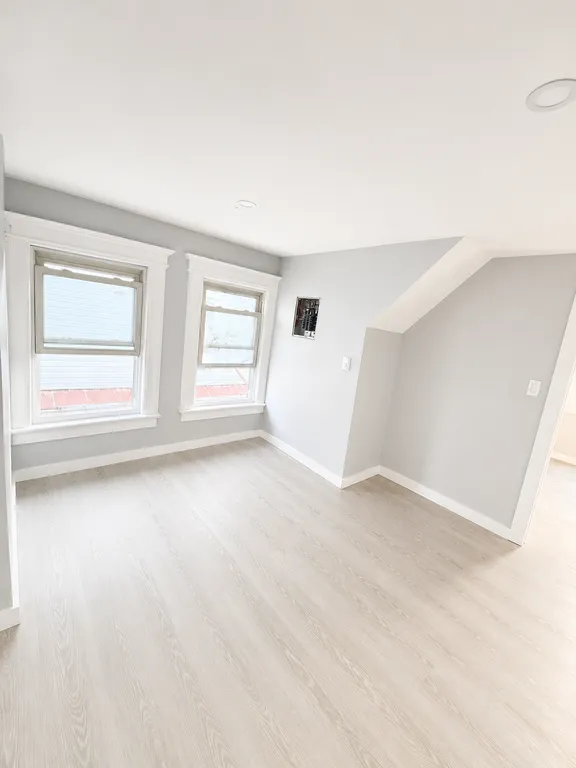 899 S 19th St #3 — photo 3 of 6