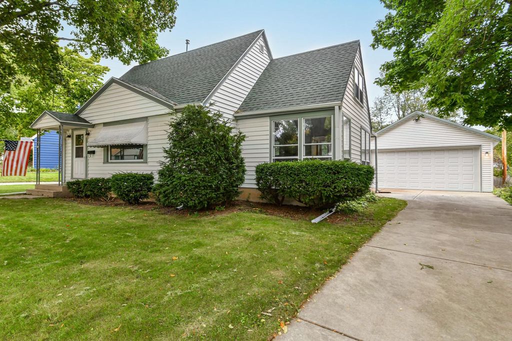 8724 West Boone AVENUE, West Allis, WI 53227 Trulia