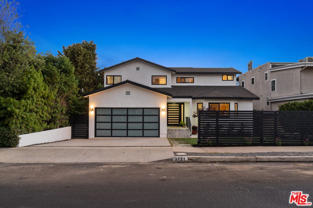 3721 Ocean View Ave, Los Angeles, CA 90066
