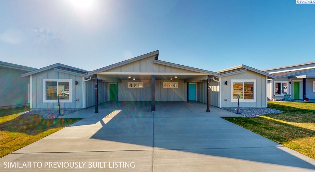 310 Whitefish Ln, Pasco, WA 99301