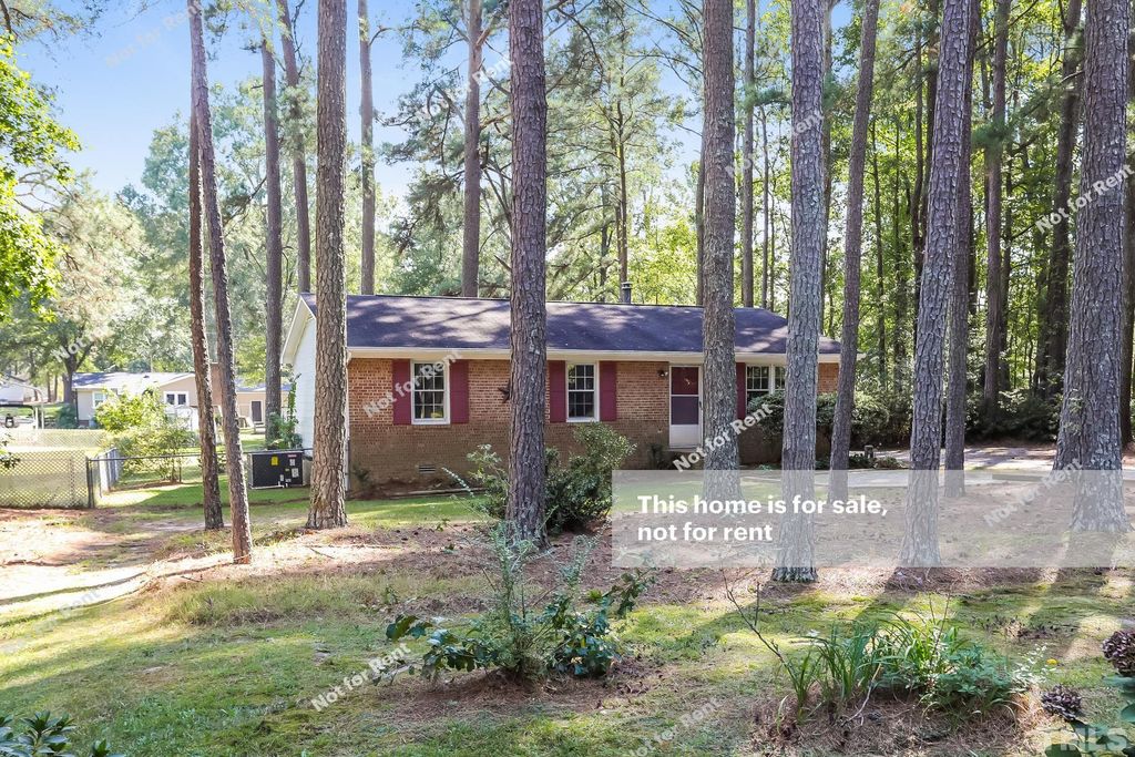 404 Quail Run Dr, Wendell, NC 27591