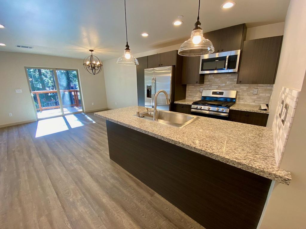3829 Pioneer Trl #B, South Lake Tahoe, CA 96150