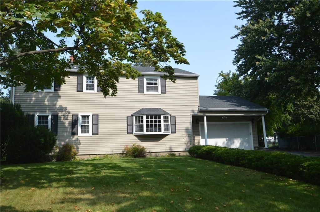 276 Oakdale Dr, Webster, NY 14580
