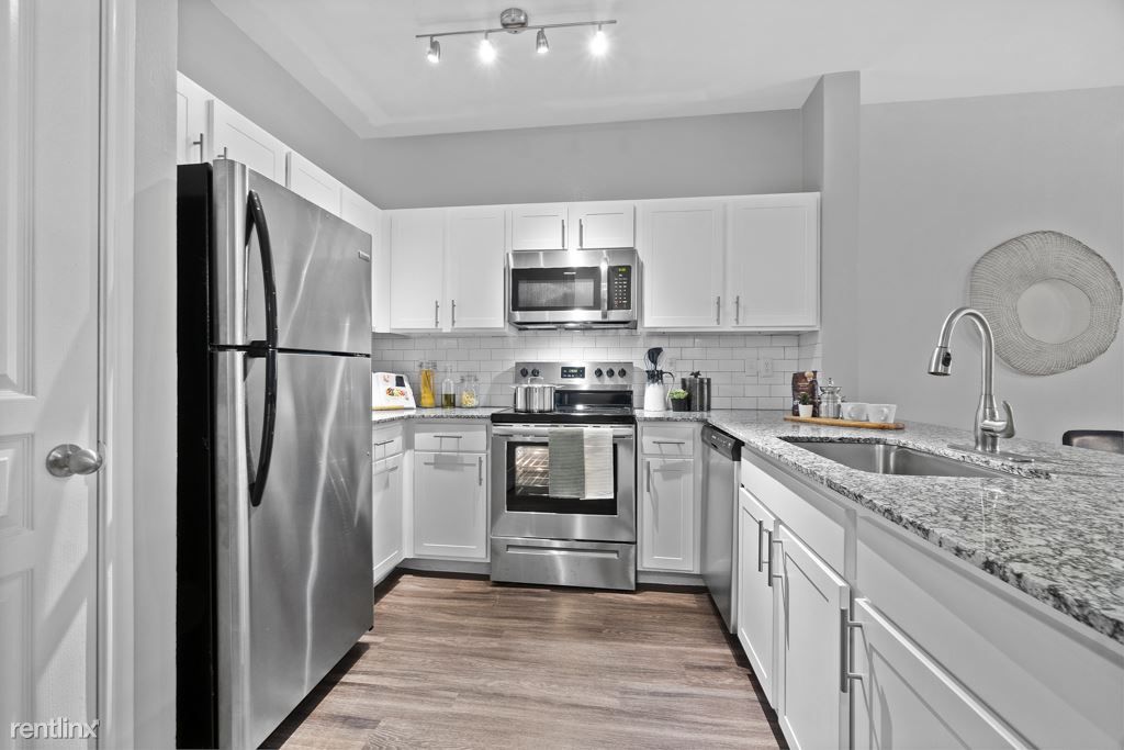 1121 Beachview St, Dallas, TX 75218