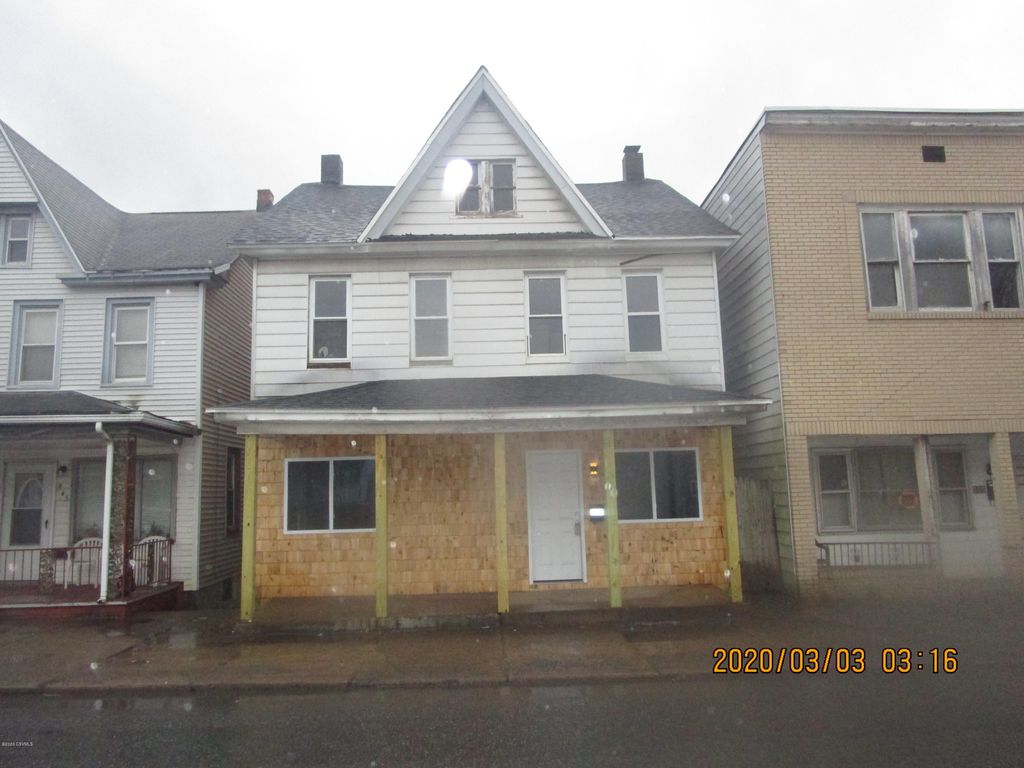 947-949 Chestnut St, Kulpmont, PA 17834