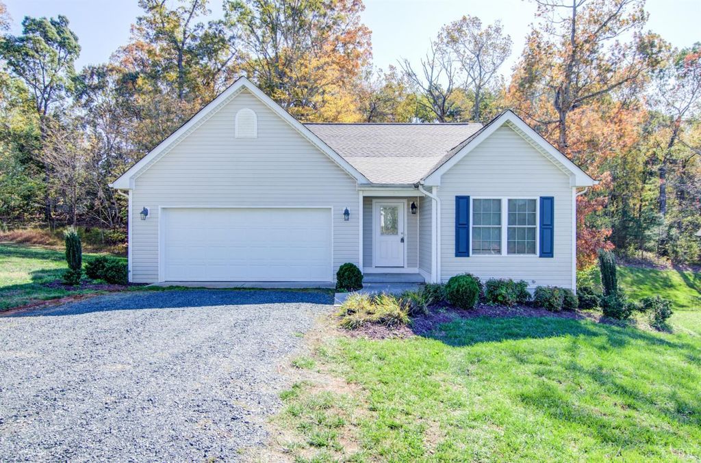 127 Stratford Pl, Madison Heights, VA 24572 Trulia