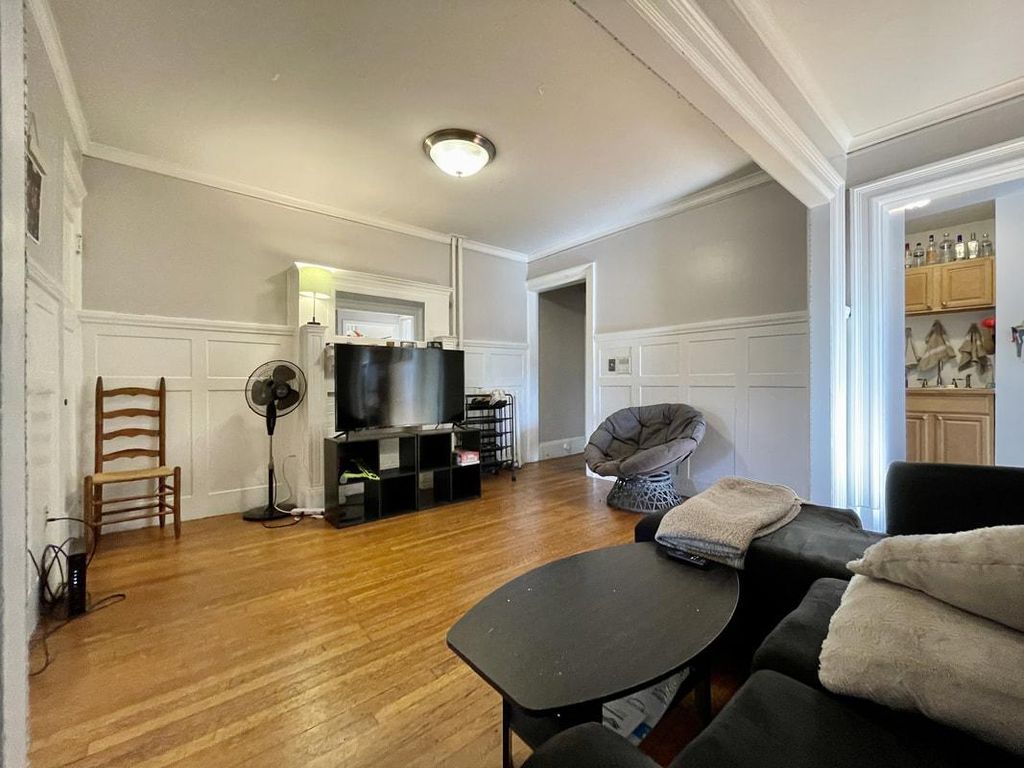 448 Park Dr #11, Boston, MA 02215