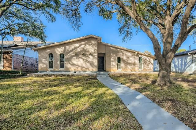 1505 Carnation Dr, Lewisville, TX 75067
