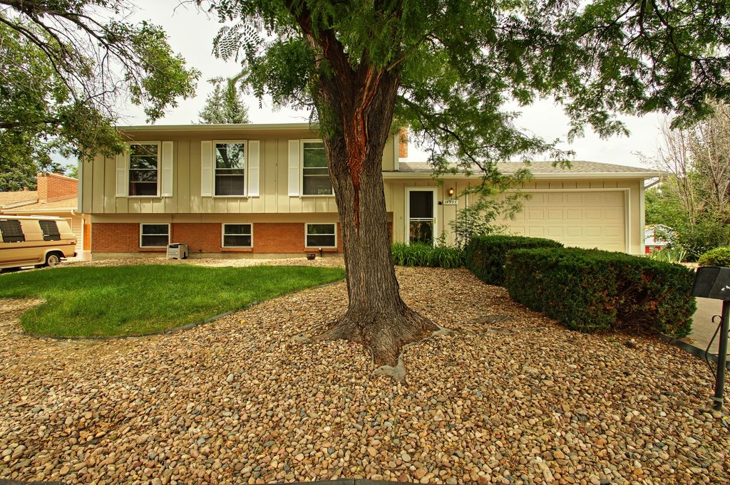 15993 E Baltic Pl, Aurora, CO 80013