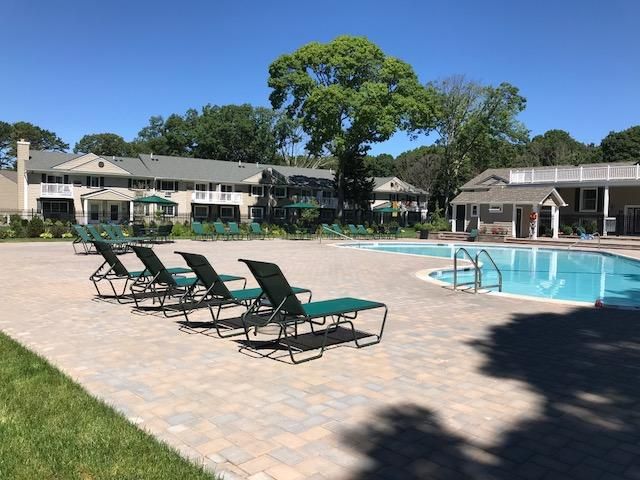 Fairfield Village At Coram Apartments Coram Ny Trulia