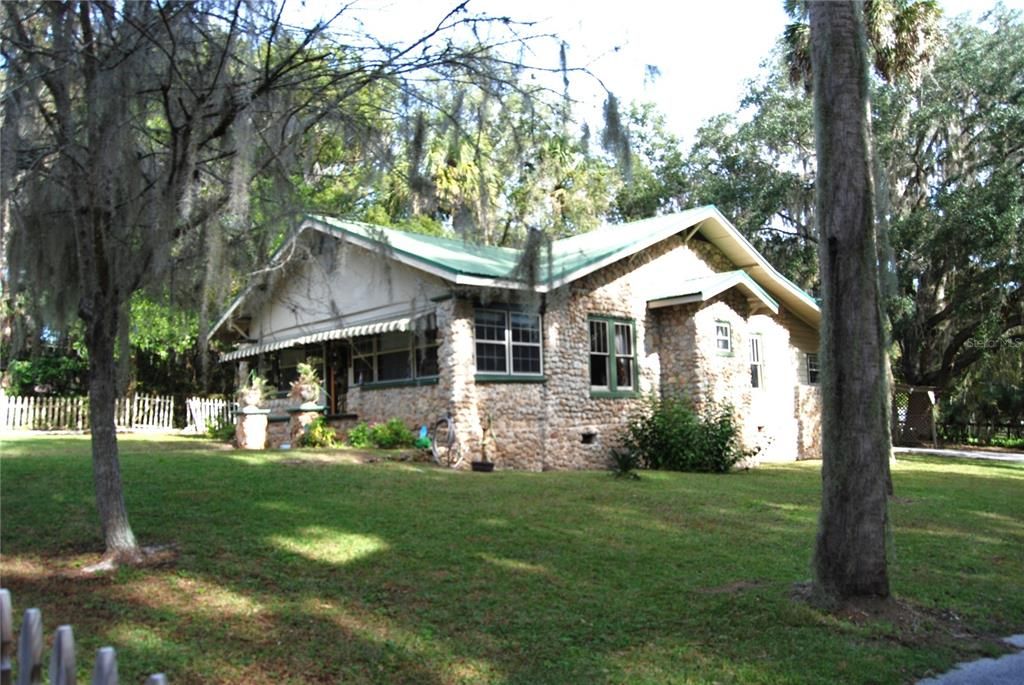 20825 9th St, Mc Intosh, FL 32664 SingleFamily Home for Sale MLS OM669807