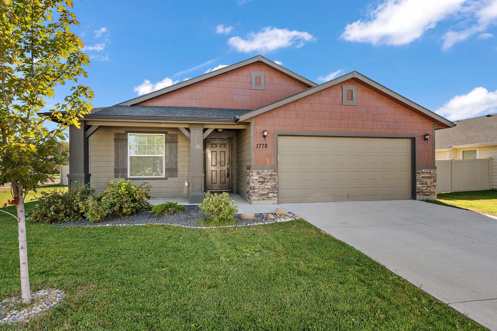 1778 N High Noon Ave, Star, ID 83669