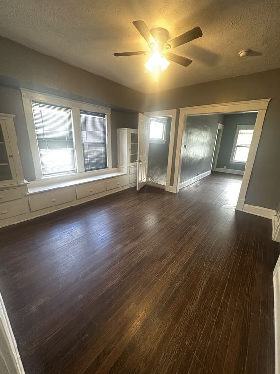 12711 Locke Ave, Cleveland, OH 44108