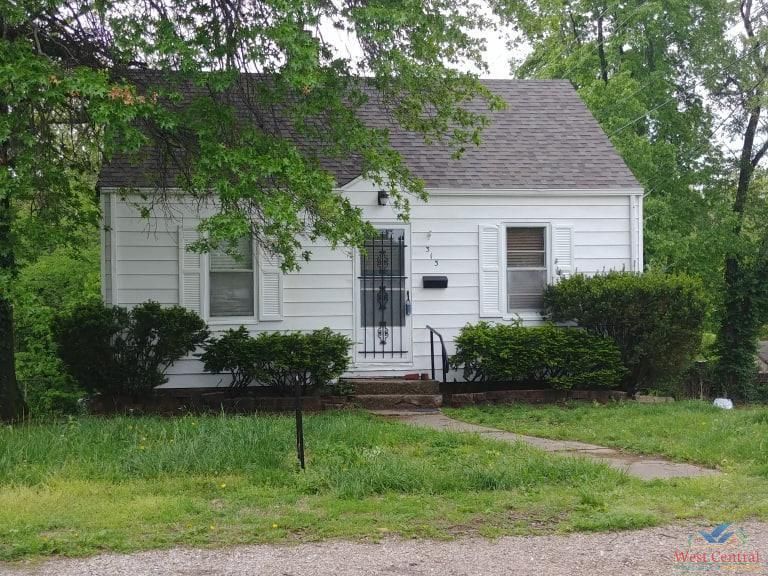 313 N Washington St, Clinton, MO 64735 Trulia
